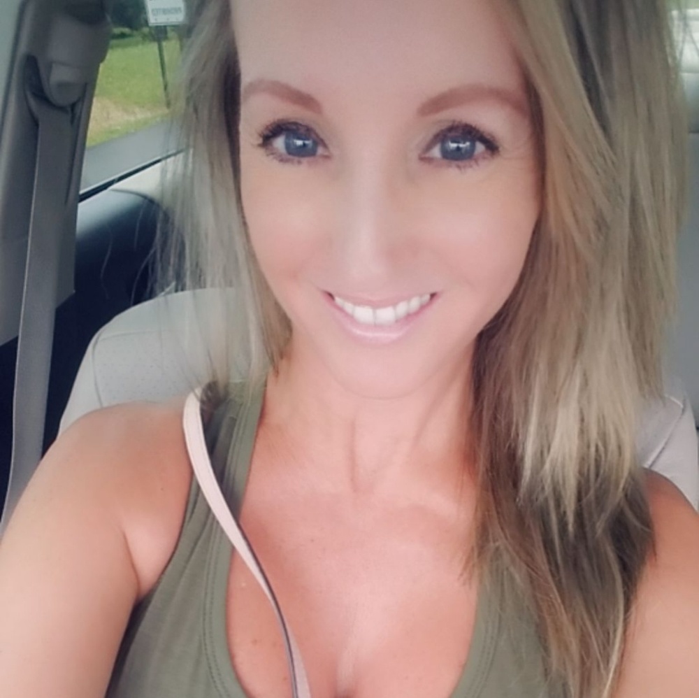 Meet your Posher, Tina